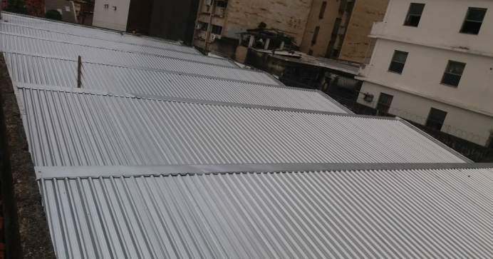 Construção de Cobertura Metálica