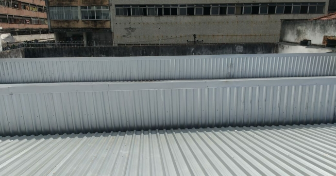 Construção de Cobertura Metálica