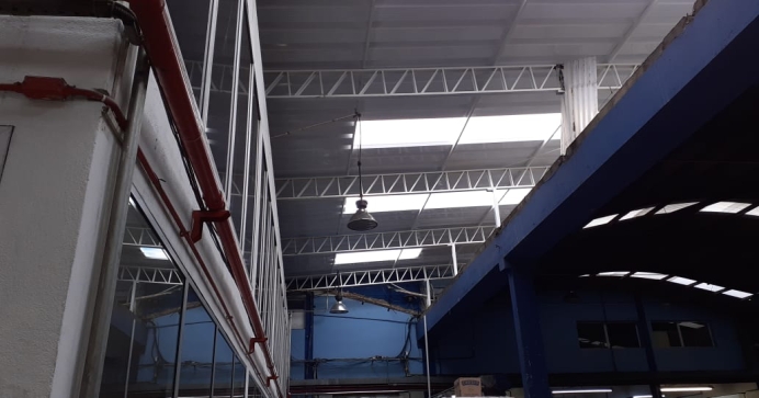 Construção de Cobertura Metálica